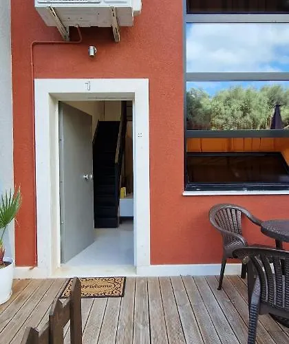 Lovely Duplex With Patio, 100m From The Beach!