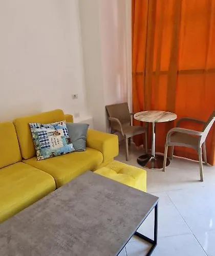 Lovely Duplex With Patio, 100m From The Beach! * Vlorë